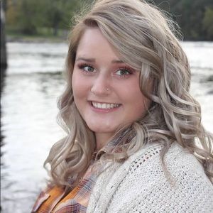 Meet your Posher, Tiffany